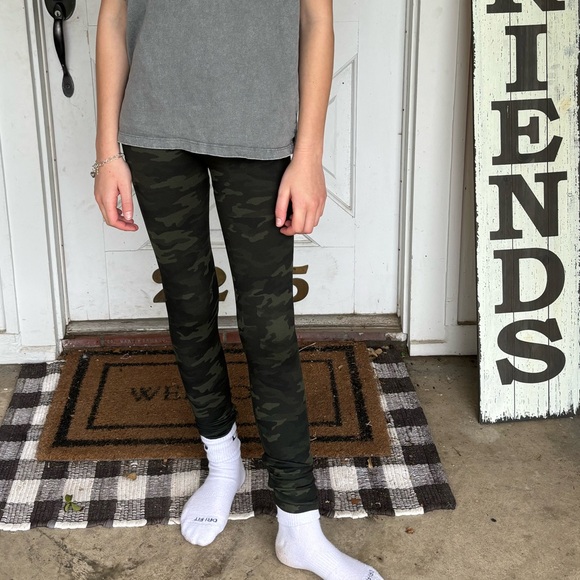 Spanks shapewear leggings, camo - Picture 2 of 2